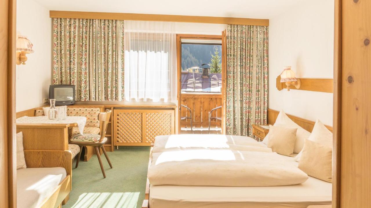 Bellamonte Bed and Breakfast Sankt Anton am Arlberg Esterno foto